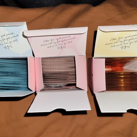 Grace & Stella Energizing, Moisturizing, and Illuminating Eye Masks - Picture 3 of 4